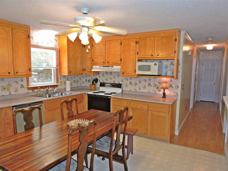6602 Whitt Rd, Durham, NC 27712