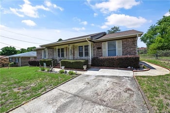 6603 Winthrop Dr, Fayetteville, NC 28311