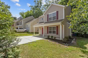 6604 Frogstool Ln, Raleigh, NC 27610