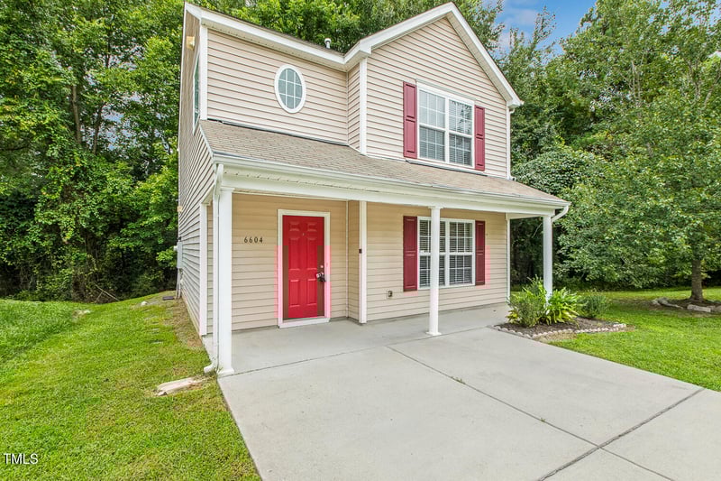 6604 Frogstool Ln, Raleigh, NC 27610