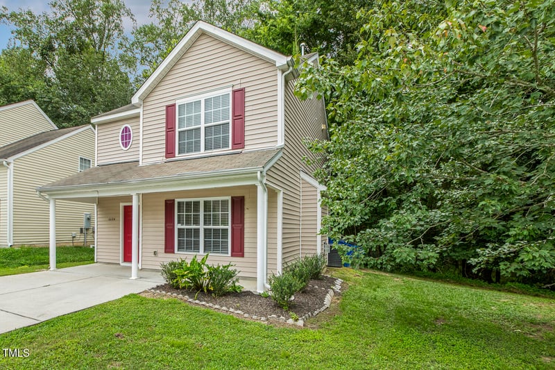 6604 Frogstool Ln, Raleigh, NC 27610