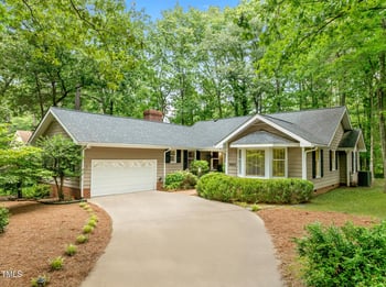 6605 Huntingridge Rd, Chapel Hill, NC 27517