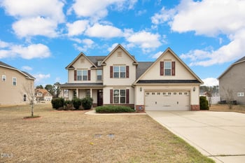 6605 Stillwood Dr, Hope Mills, NC 28348