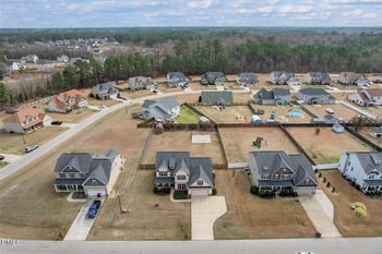 6605 Stillwood Dr, Hope Mills, NC 28348