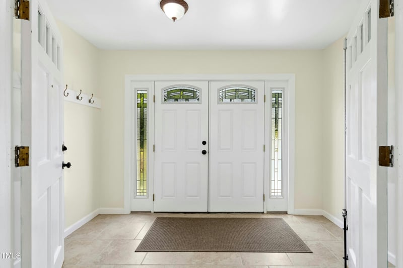 6608 Quiet Cove Ct, Raleigh, NC 27612