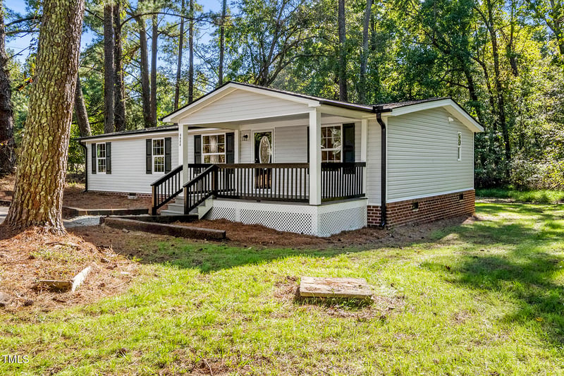 6608 Rock Service Station Rd, Raleigh, NC 27603