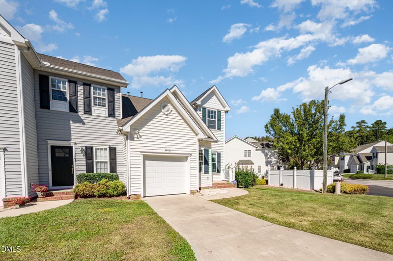 6608 Rossford Ln, Durham, NC 27713