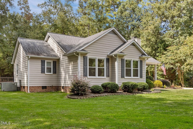 6608 Winterton Dr, Raleigh, NC 27603