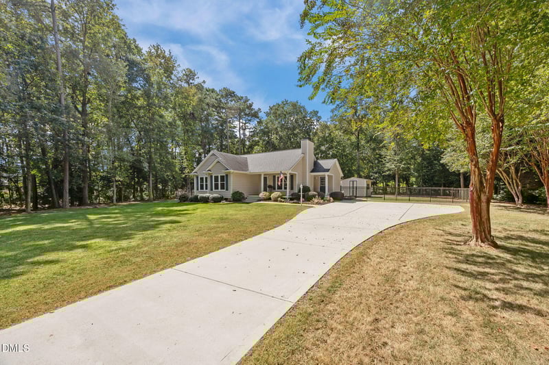 6608 Winterton Dr, Raleigh, NC 27603