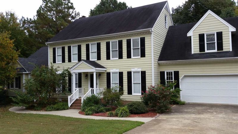 6609 Deerview Dr, Raleigh, NC 27606