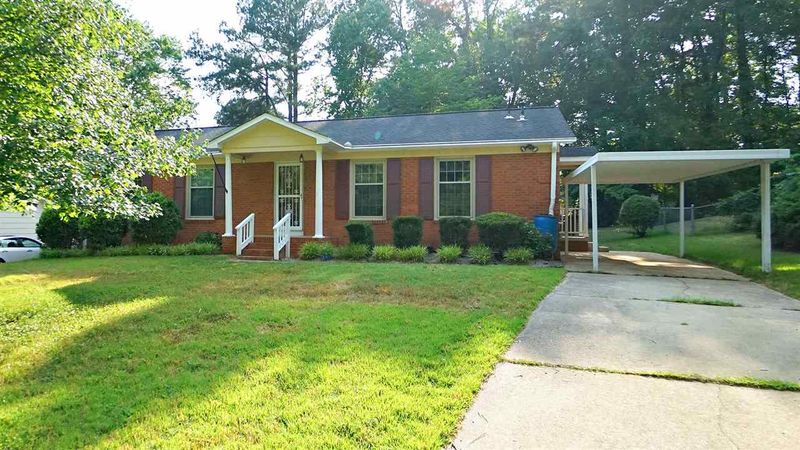 6609 Keystone Dr, Raleigh, NC 27612