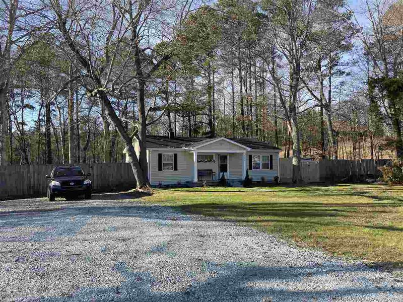 6609 Russell Rd, Durham, NC 27712