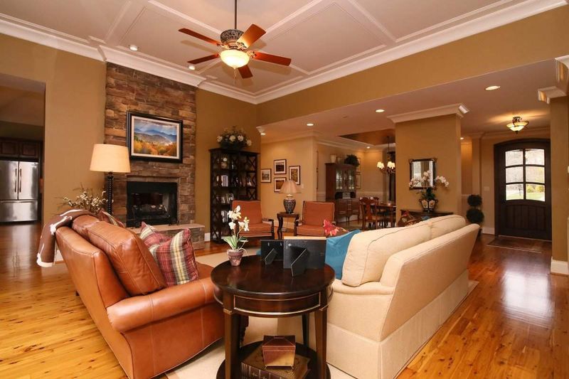 661 Chapel Ridge Dr, Pittsboro, NC 27312