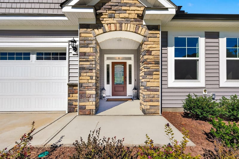 661 Highview Dr, Benson, NC 27504