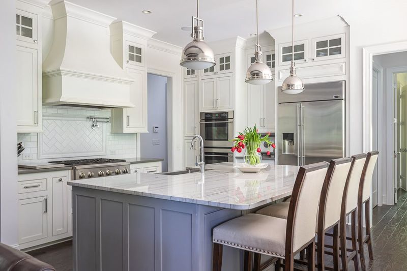 6610 Rest Haven Dr, Raleigh, NC 27612