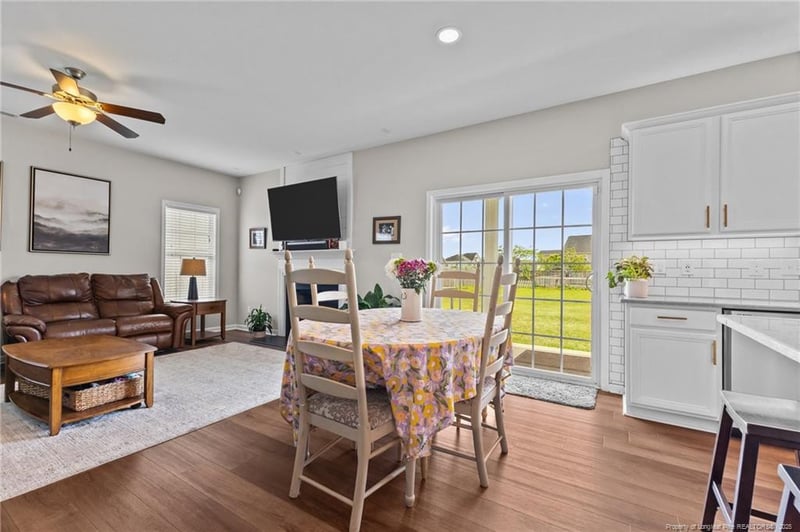6611 Running Fox Rd, Hope Mills, NC 28348
