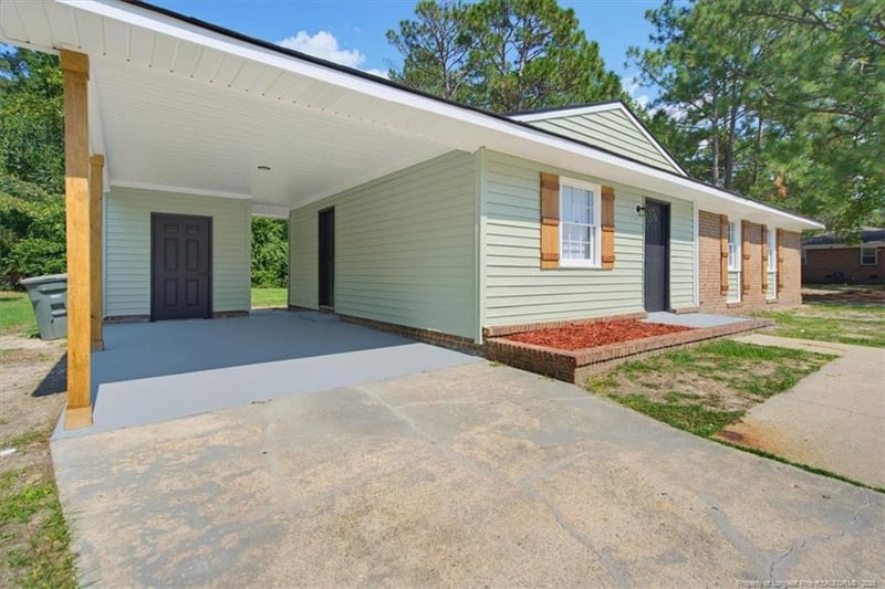 6612 Amanda Cir, Fayetteville, NC 28304