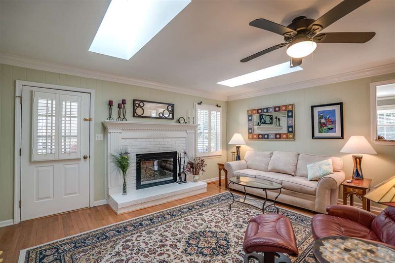 6612 Glendower Rd, Raleigh, NC 27613