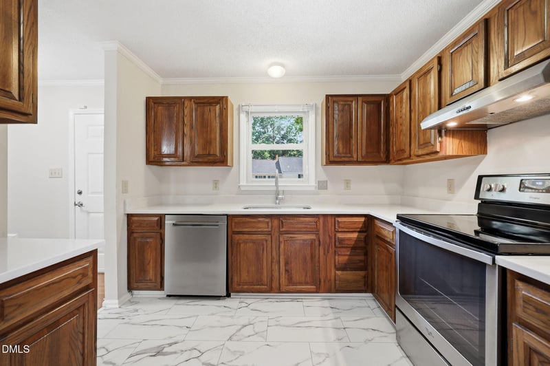 6614 Orford Ct, Raleigh, NC 27615