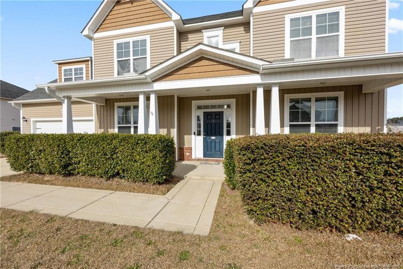 6614 Planters Row Dr, Hope Mills, NC 28348