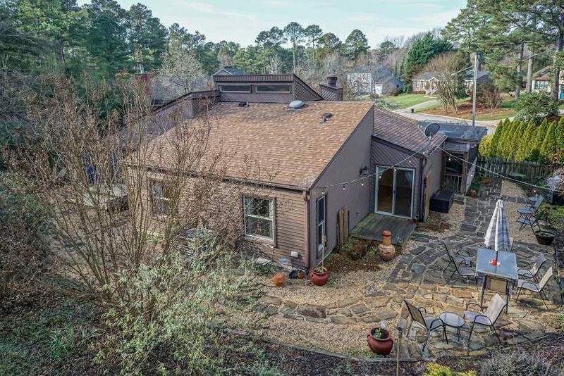 6616 Quiet Cove Ct, Raleigh, NC 27612