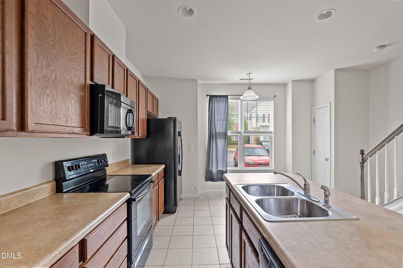 6617 Clarksburg Pl, Raleigh, NC 27616