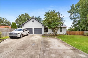 6617 Idlewood Ct, Fayetteville, NC 28314