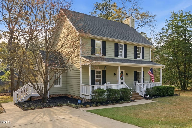 6617 Wateroak Dr, Willow Springs, NC 27592