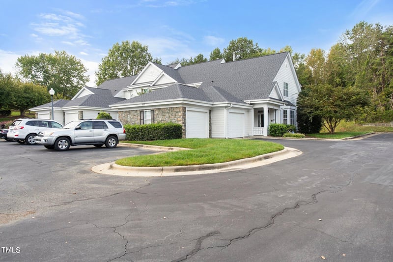662 Boone Station Dr #Apt 4, Burlington, NC 27215