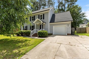 662 Glenola St, Fayetteville, NC 28311