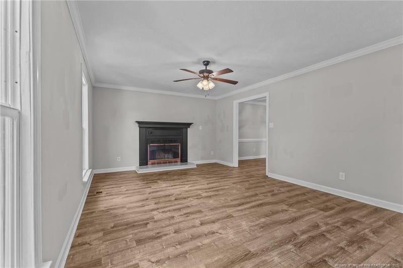 662 Glenola St, Fayetteville, NC 28311