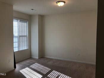 662 Stapleford Ln, Fuquay Varina, NC 27526