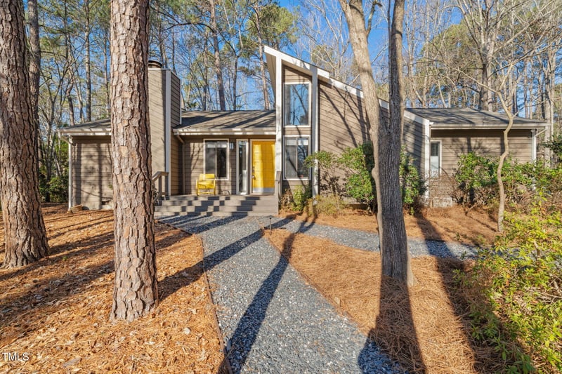 6620 Falconbridge Rd, Chapel Hill, NC 27517