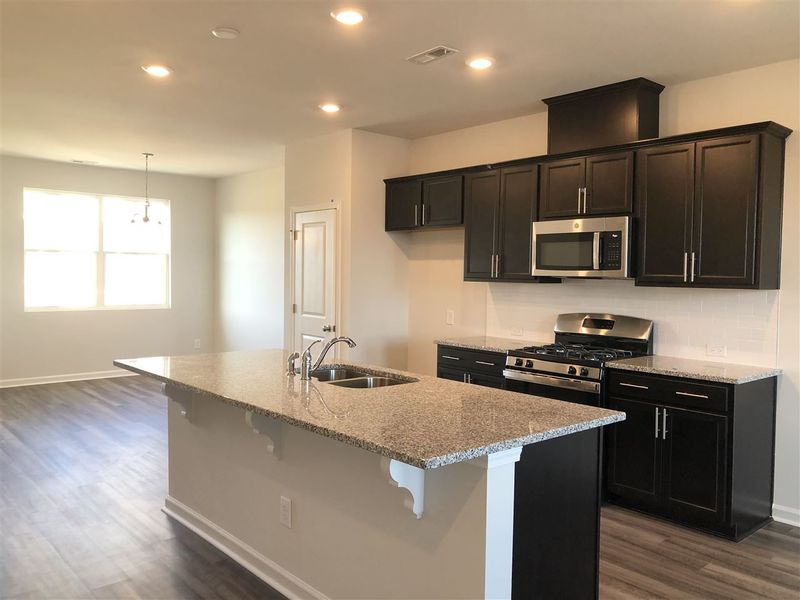6620 Perry Creek Rd #1233, Raleigh, NC 27616