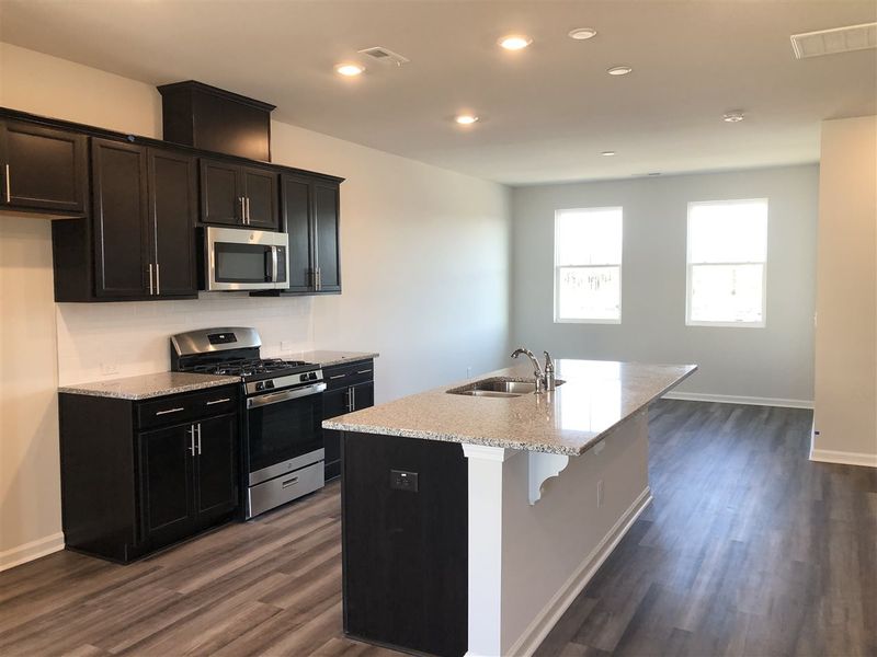 6620 Perry Creek Rd #1233, Raleigh, NC 27616