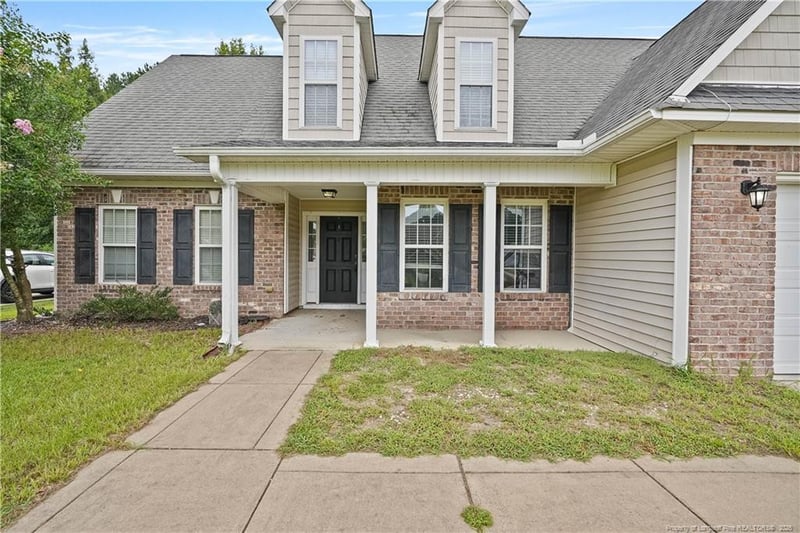 6621 Hillbrook Rd, Hope Mills, NC 28348