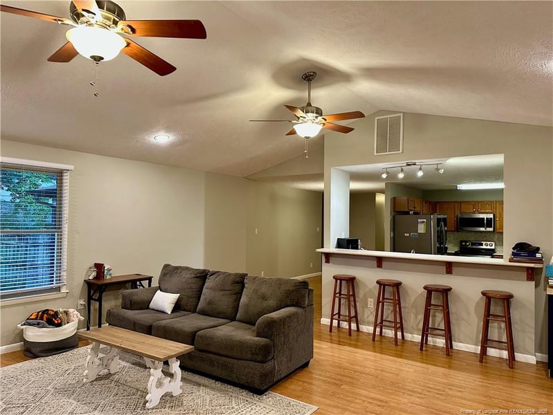 6622 Vaughn Rd, Fayetteville, NC 28304