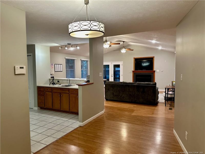 6622 Vaughn Rd, Fayetteville, NC 28304