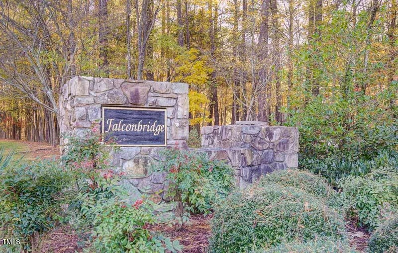 6623 Glen Forrest Dr, Chapel Hill, NC 27517