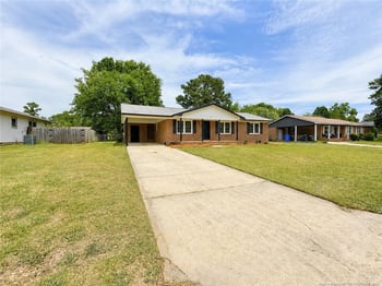 6624 Bonnie Bell Ln, Fayetteville, NC 28314