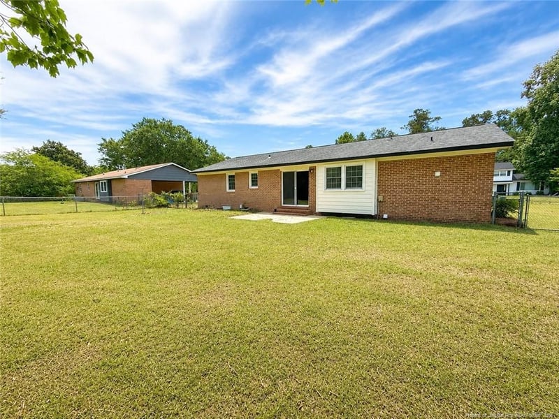 6624 Bonnie Bell Ln, Fayetteville, NC 28314