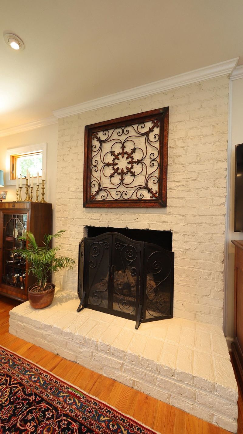 6624 Portsmouth Ln, Raleigh, NC 27615