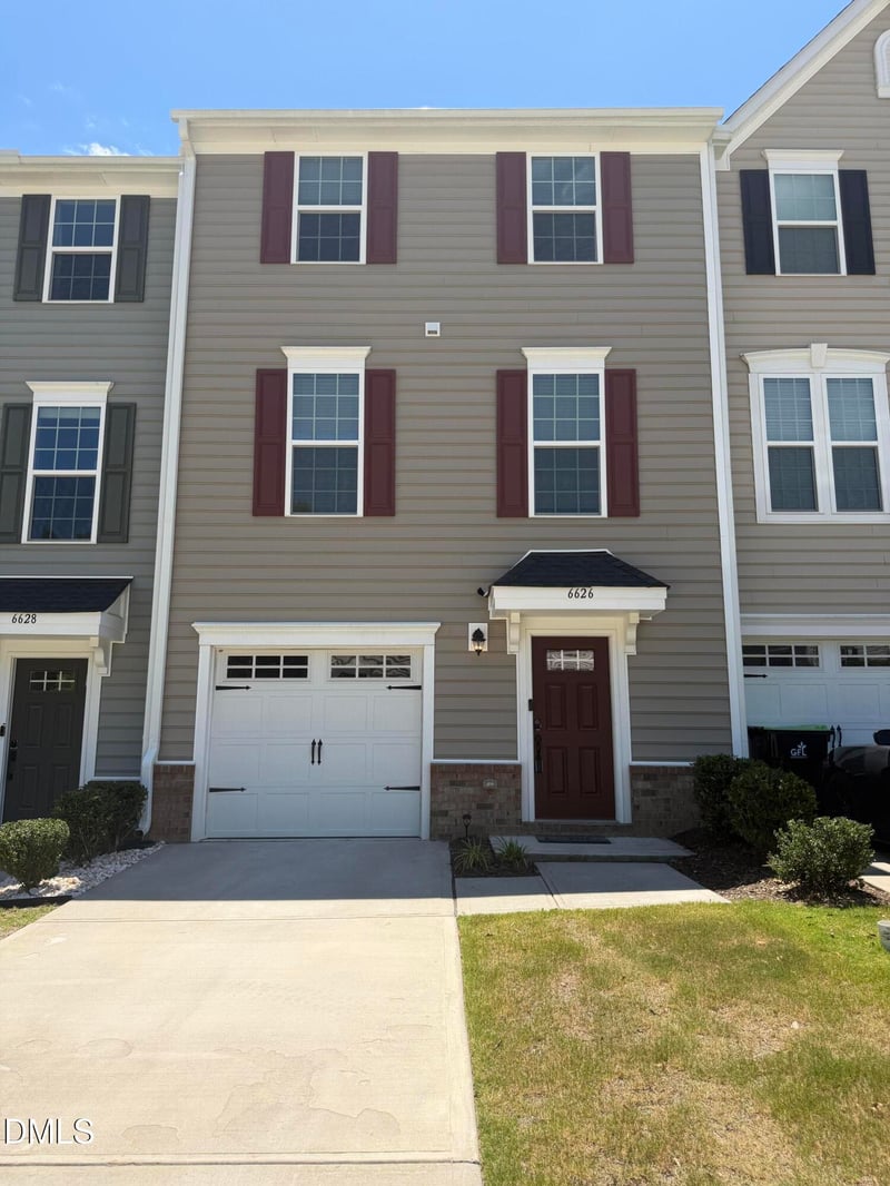 6626 Pathfinder Way, Raleigh, NC 27616