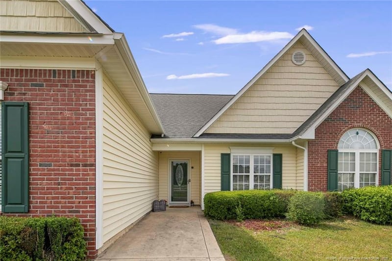 6628 Valley Falls Rd, Hope Mills, NC 28348