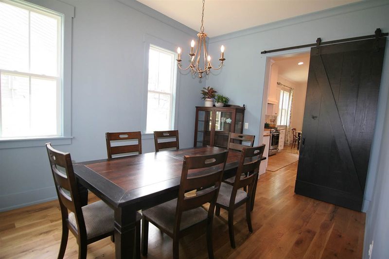 6629 Southside Dr, Raleigh, NC 27612