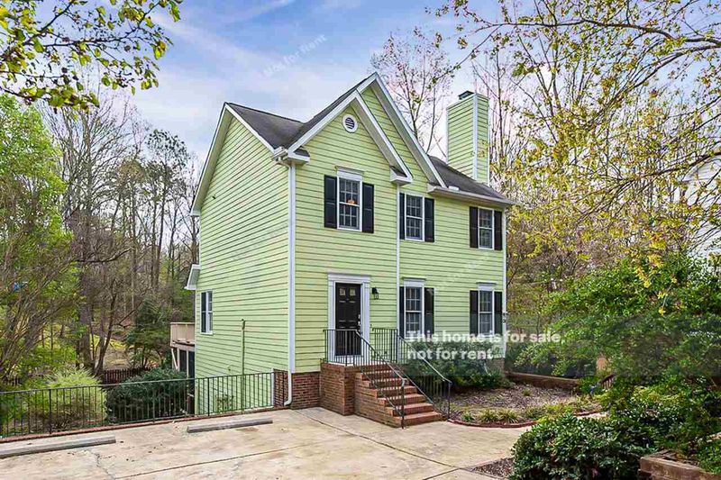 6629 Speight Cir, Raleigh, NC 27616