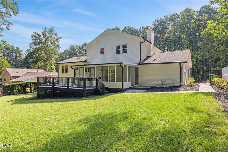 6629 Suburban Dr, Raleigh, NC 27615