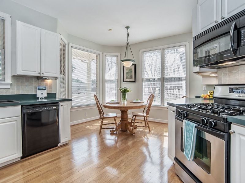 6632 St Jens Ln, Raleigh, NC 27603