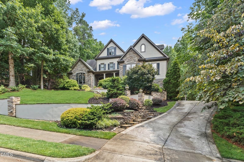 6633 Rest Haven Dr, Raleigh, NC 27612