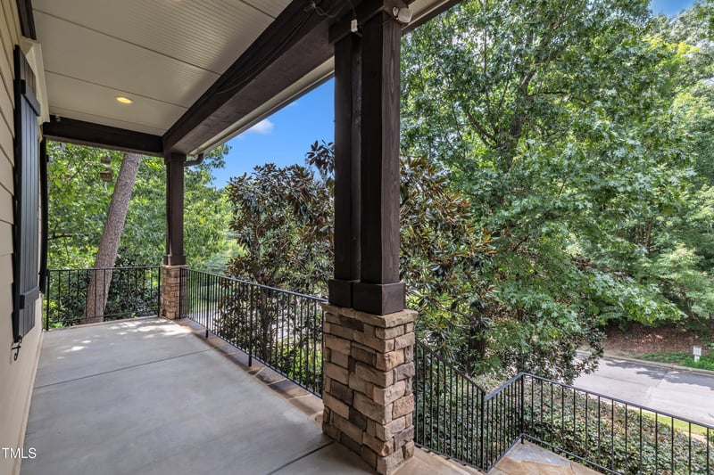 6637 Rest Haven Dr, Raleigh, NC 27612